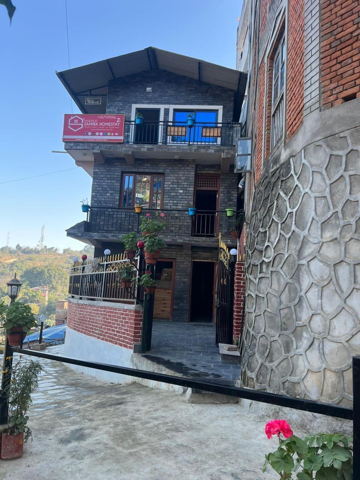 Bandipur Samira Homestay & Mountain View Restaurant Exterior foto